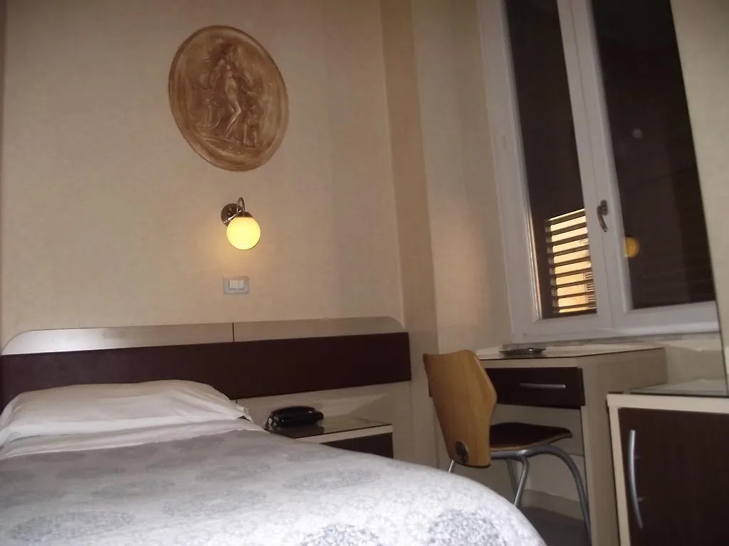 Hotel Elide Rome 3*,  Italy