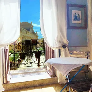 Il Salotto Di Maria Pia 3*, Siraküza İtalya